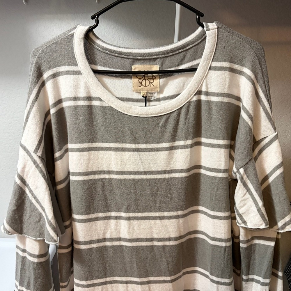 NEW Chaser Grey White Striped Ruffle Long Sleeve Knit Top MEDIUM - Picture 3 of 5